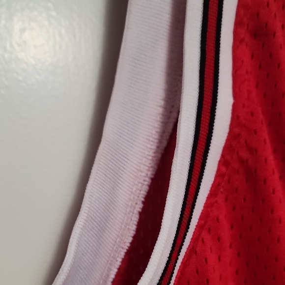 Nike 2009 Chicago Bulls Michael Jordan #23 Red Jersey NWT XL - Picture 10 of 13